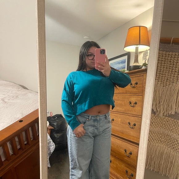 Teal Cropped Sweater - Picture 2 of 4